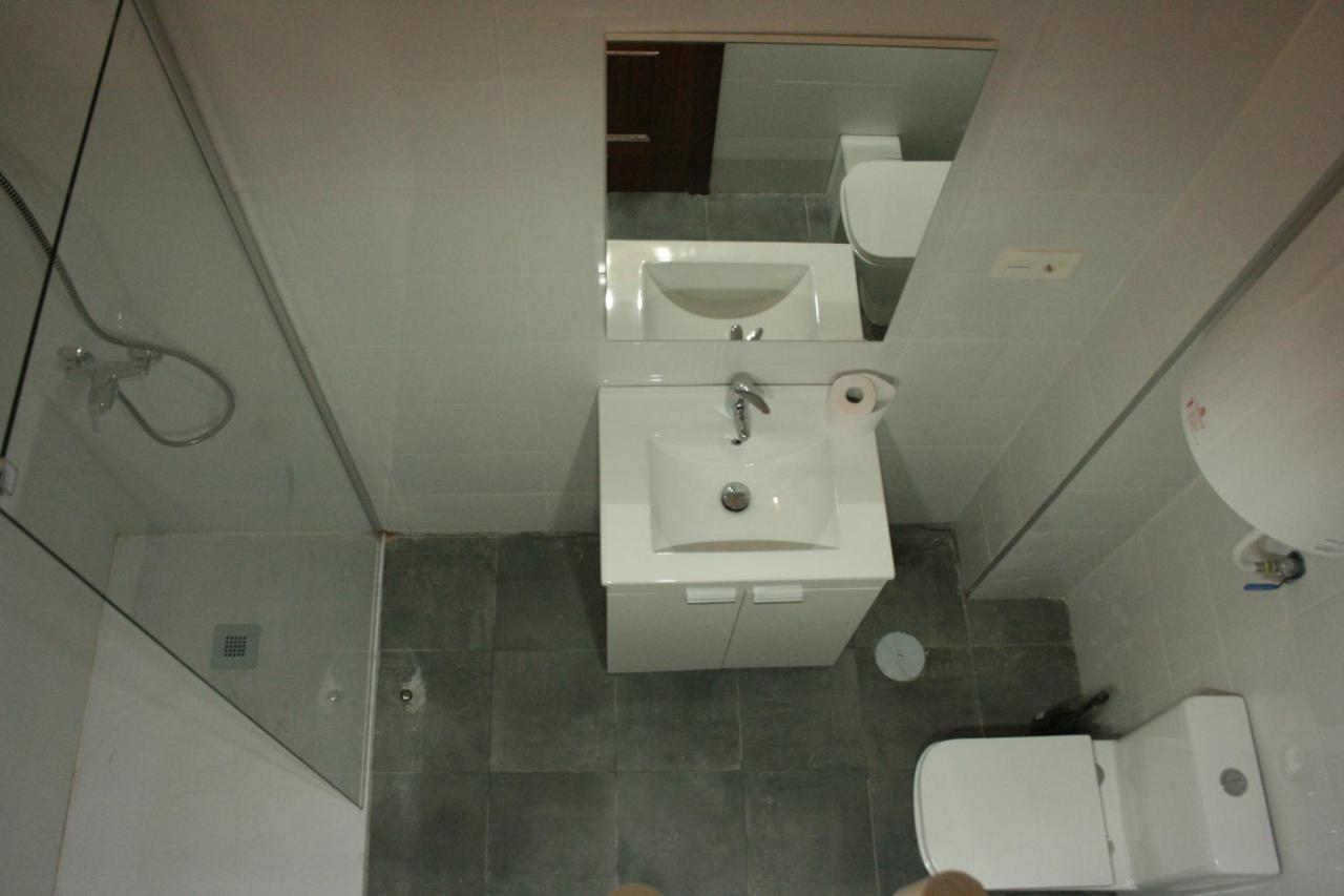 Golondrinas De Malaga "Apartamentos Con Mucho Arte" Y Terraza Solarium En Coliving Ngoại thất bức ảnh