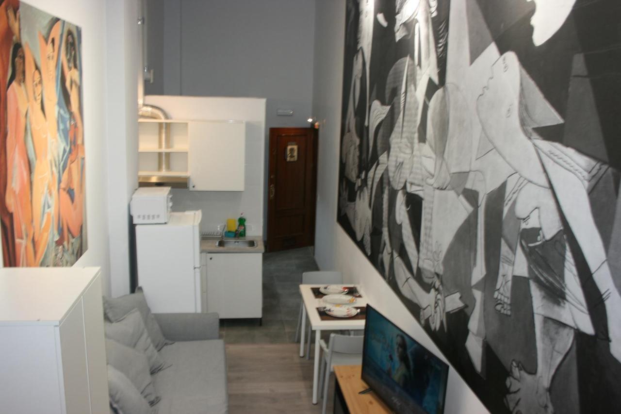 Golondrinas De Malaga "Apartamentos Con Mucho Arte" Y Terraza Solarium En Coliving Ngoại thất bức ảnh