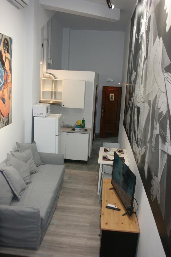 Golondrinas De Malaga "Apartamentos Con Mucho Arte" Y Terraza Solarium En Coliving Ngoại thất bức ảnh