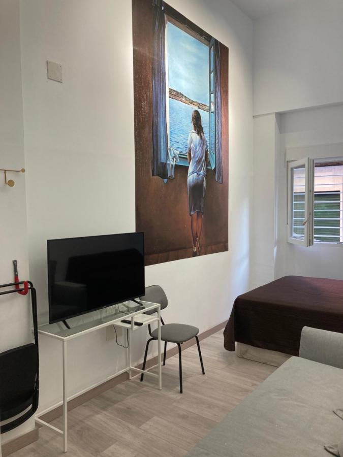Golondrinas De Malaga "Apartamentos Con Mucho Arte" Y Terraza Solarium En Coliving Ngoại thất bức ảnh