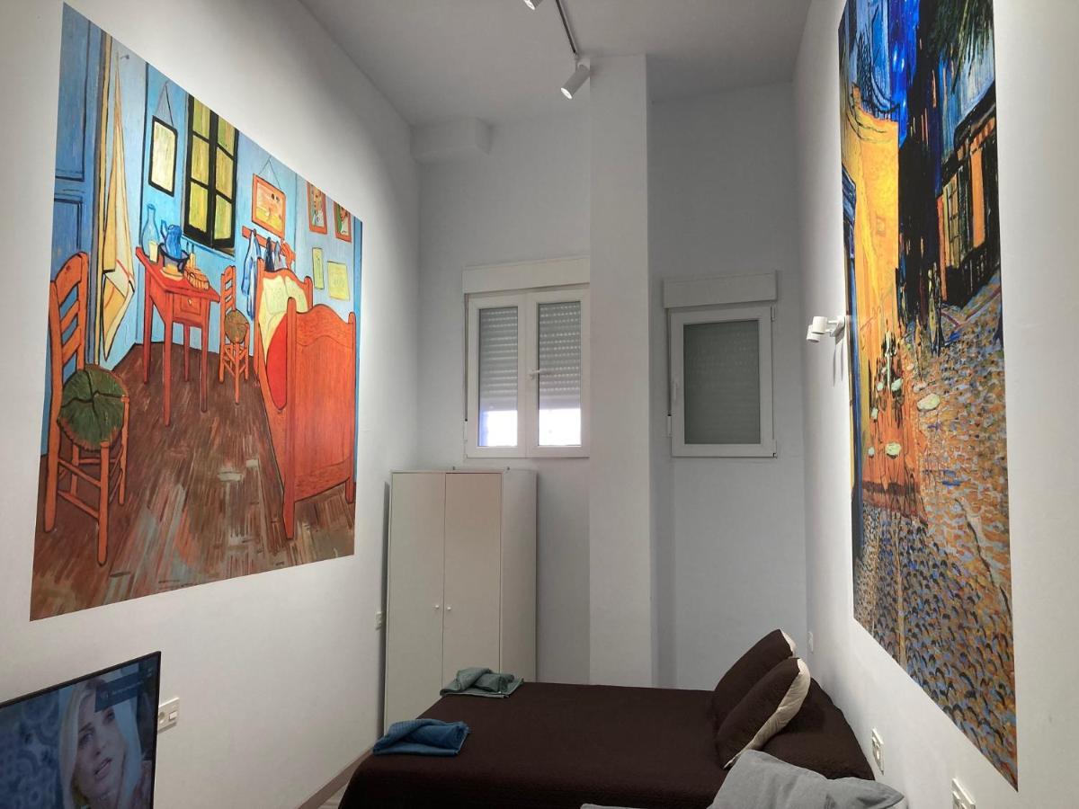 Golondrinas De Malaga "Apartamentos Con Mucho Arte" Y Terraza Solarium En Coliving Ngoại thất bức ảnh